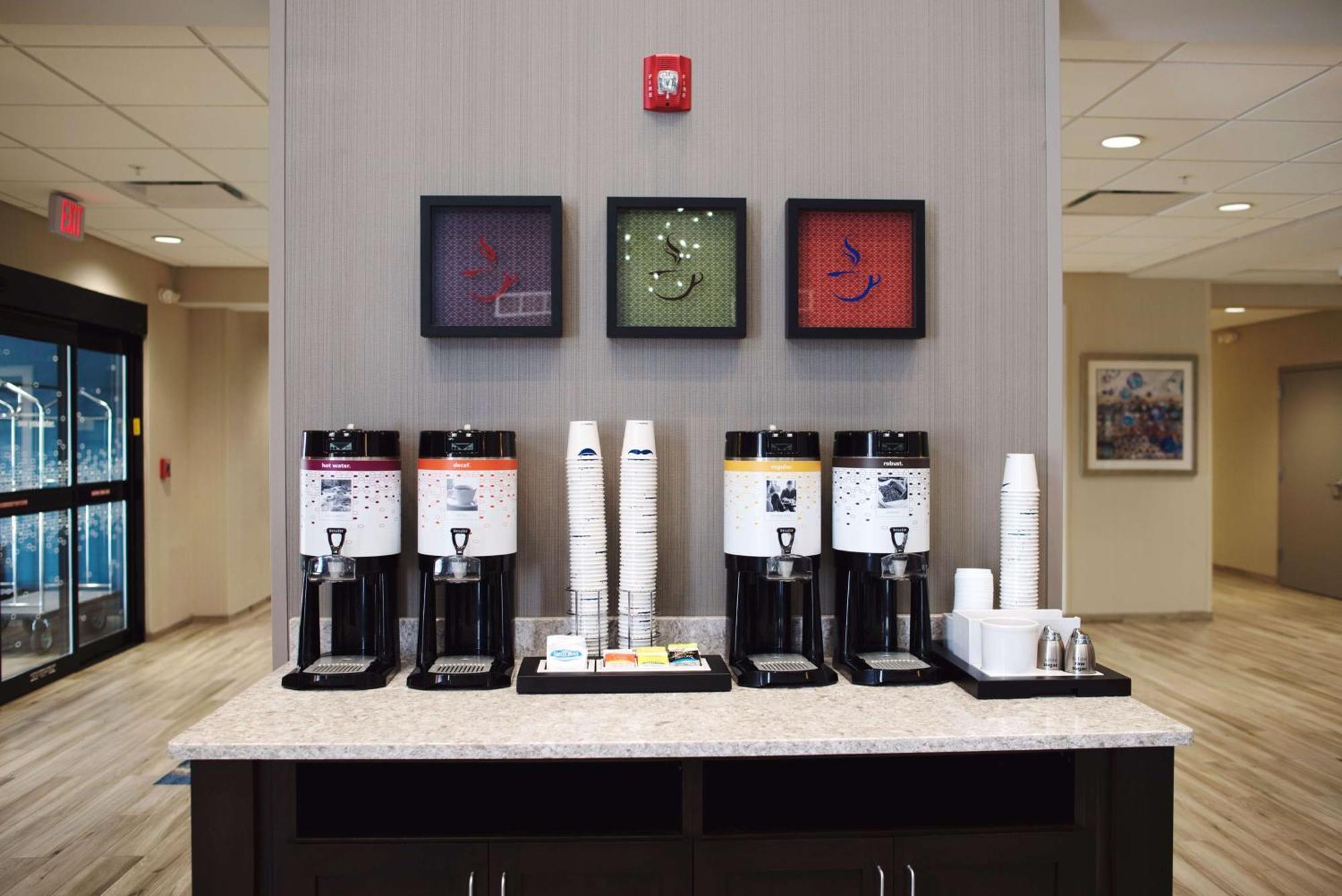 Hotel Hampton & Des Moines/urbandale Ia 3*